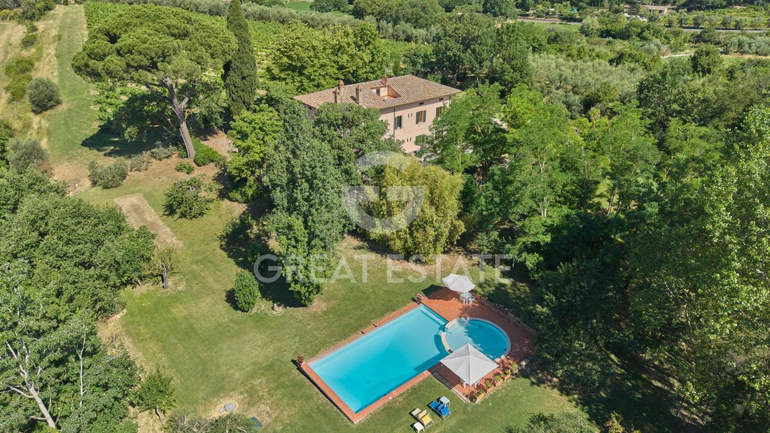 Estate in Montepulciano, Tuscany, Italy 1 - 18529273