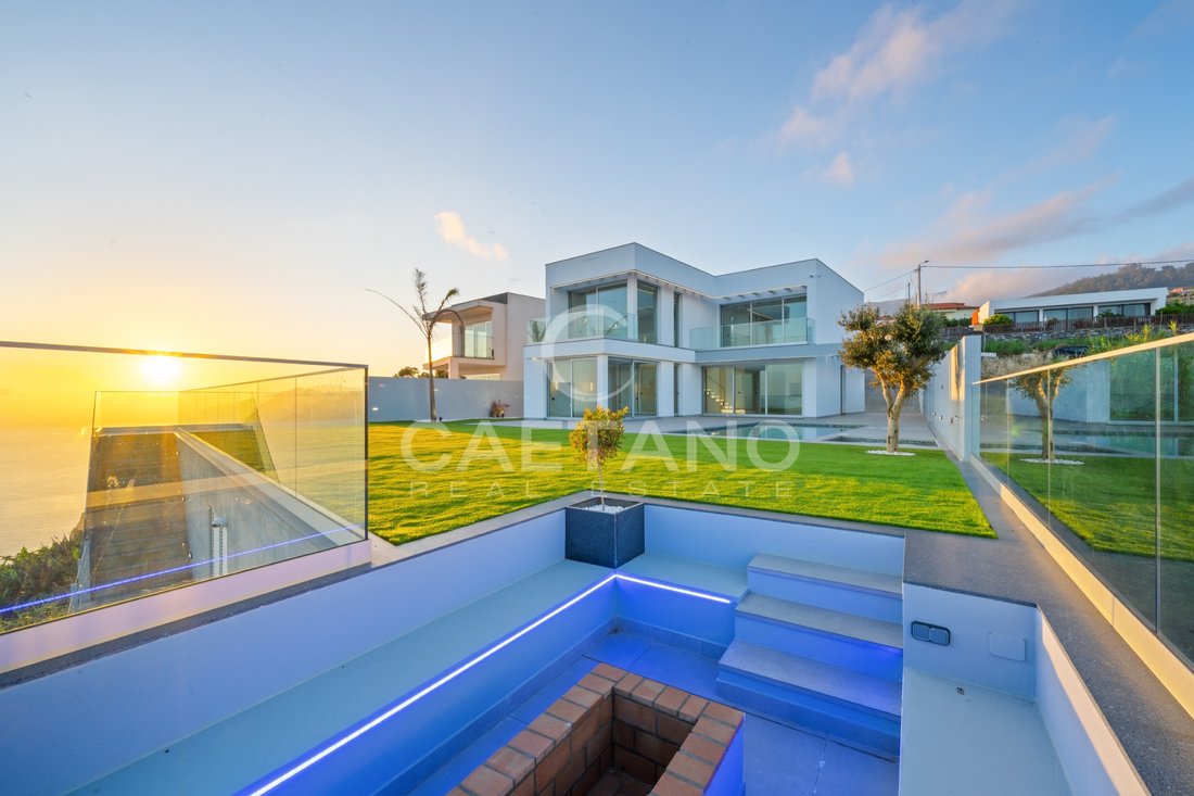 Villa in Ponta do Sol, Madeira, Portugal 1 - 18424132