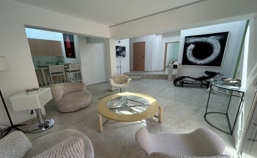 Apartment in Ville-Les Saquedes-Le Bouillonnet, Sainte-Maxime, France 1