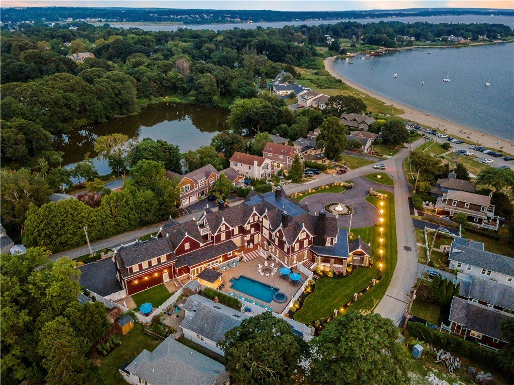 House in Barrington, Rhode Island, United States 4 - 18530295