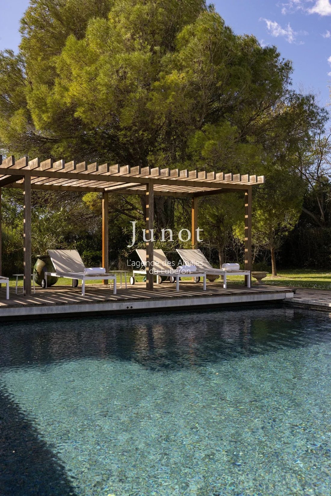 Country House in Arles, Provence-Alpes-Côte d'Azur, France 4 - 13687727