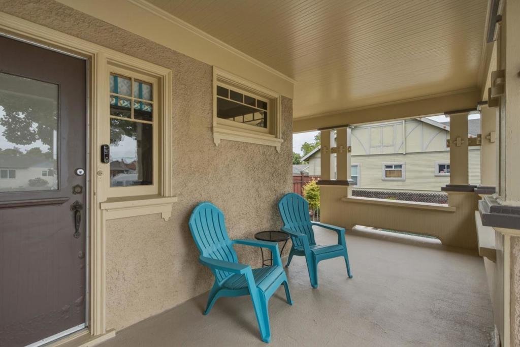 House in Hollister, California, United States 5 - 18526572
