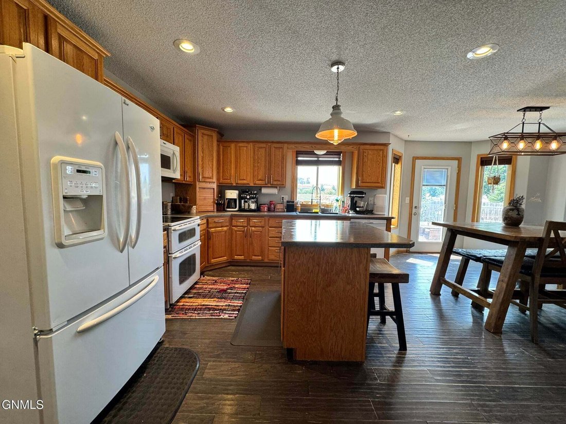 House in Mandan, North Dakota, United States 4 - 18527350