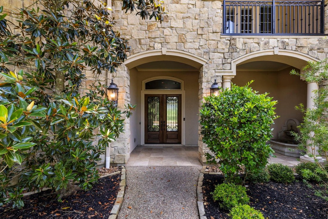 House in The Woodlands, Texas, United States 3 - 18528126