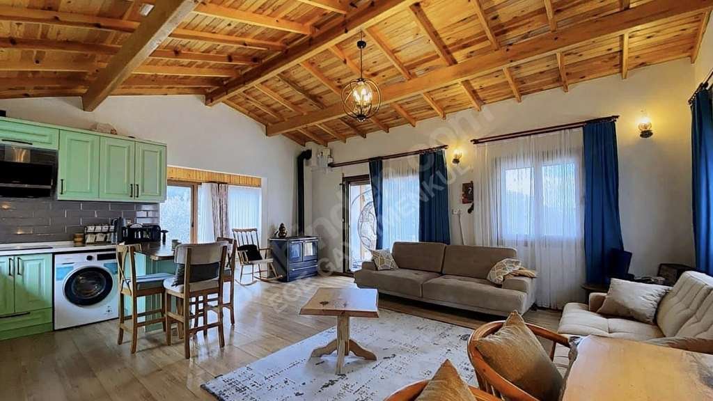 İzmir, İzmir, Turkey 5 - 18526668