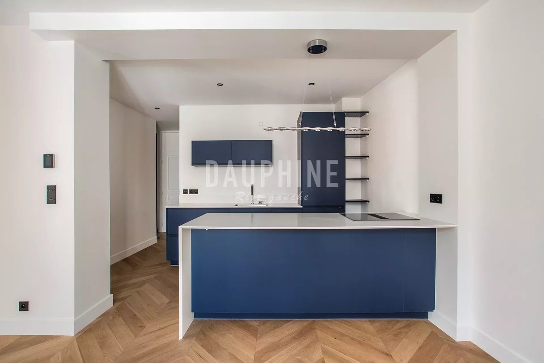 Apartment in Odéon, Paris 6e Arrondissement, Paris 4 - 18526212