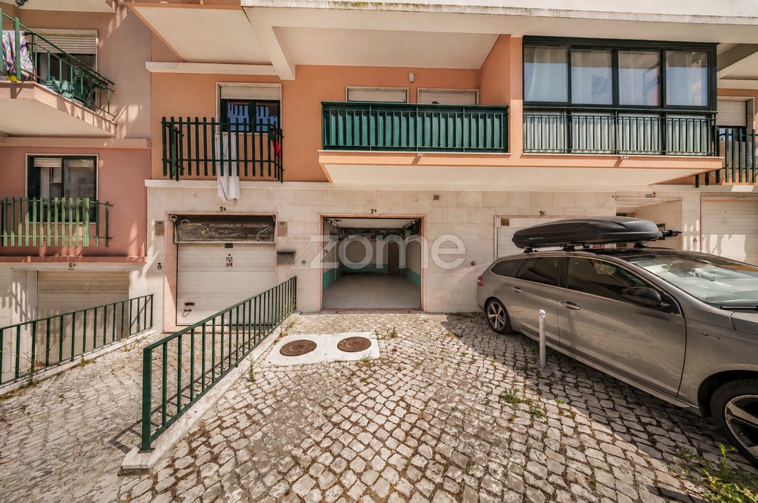 Apartment in Belas, Lisbon, Portugal 1 - 18529613