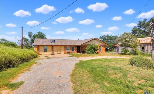 House in Floresville, Texas, United States 1