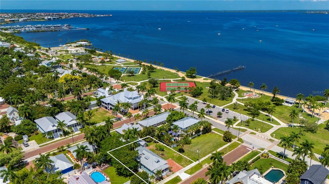 Casa en Punta Gorda, Florida, Estados Unidos 2 - 18528304