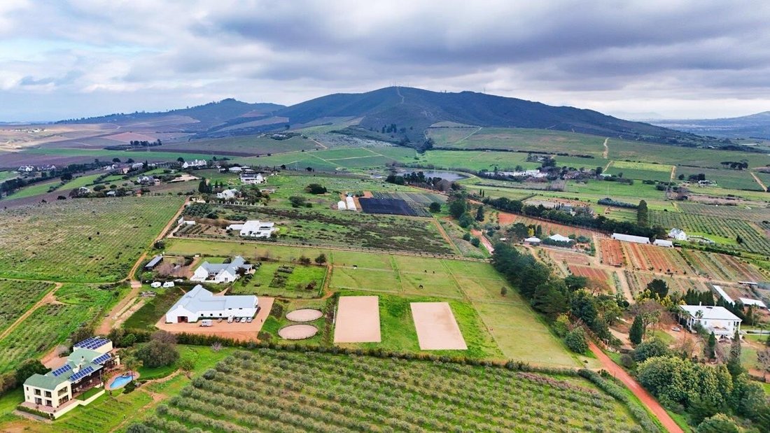 Farm Ranch in Brackenfell South, Cape Town, South Africa 2 - 18528419