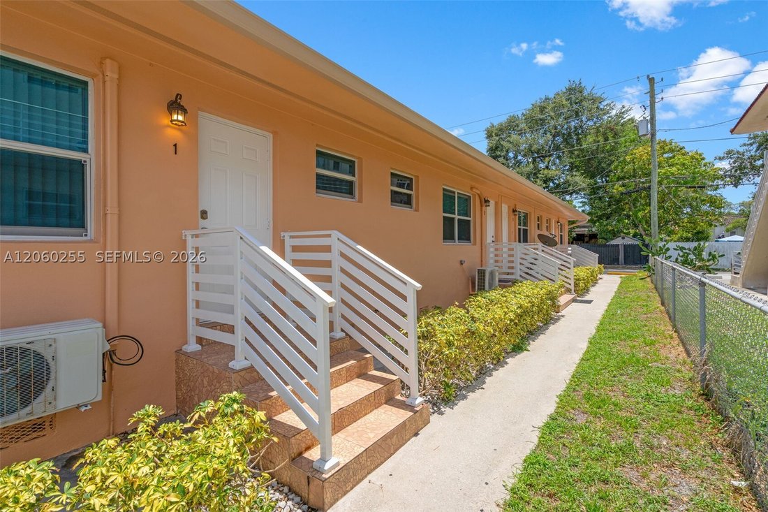 Coral Gables, Florida, United States 3 - 18528859