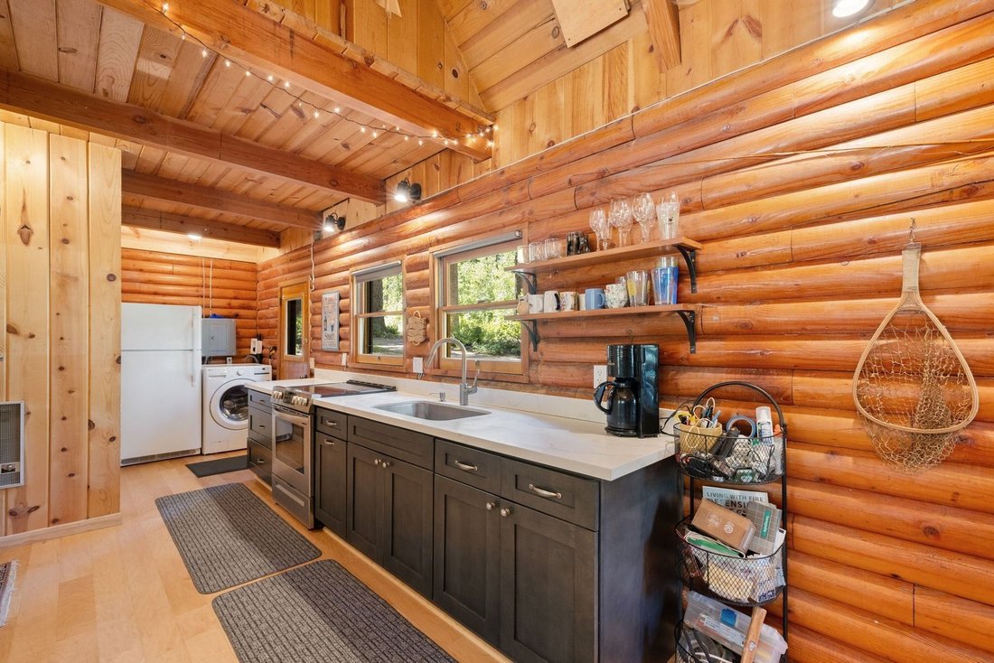 South Lake Tahoe, California, United States 3 - 18530335