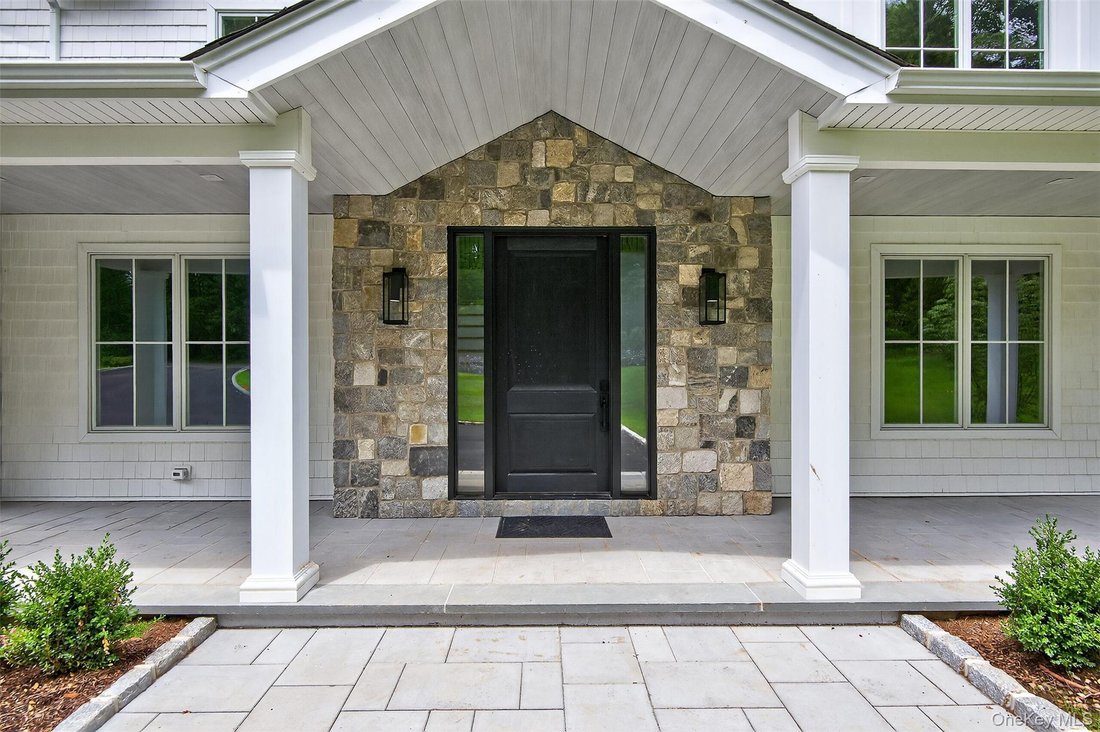 House in Syosset, New York, United States 2 - 18526696