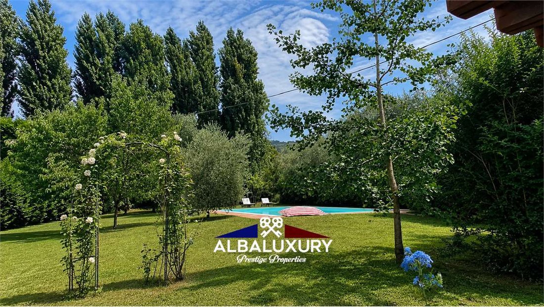 Villa in Pietrasanta, Tuscany, Italy 2 - 18528824