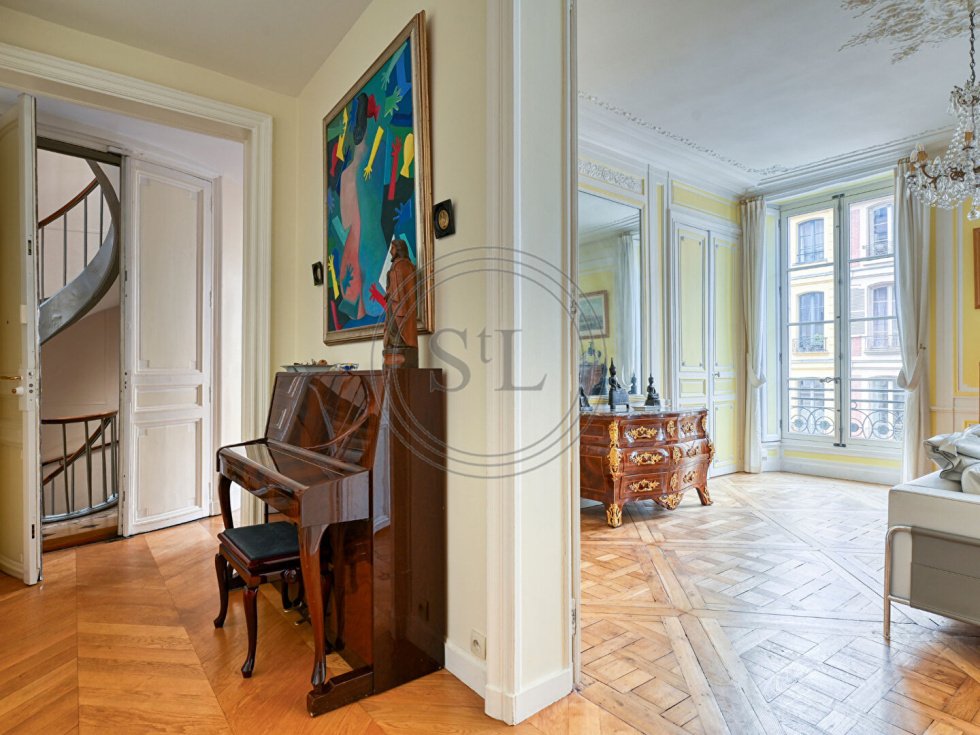 Apartment in Domaine National du Château, Versailles, France 3 - 18527958