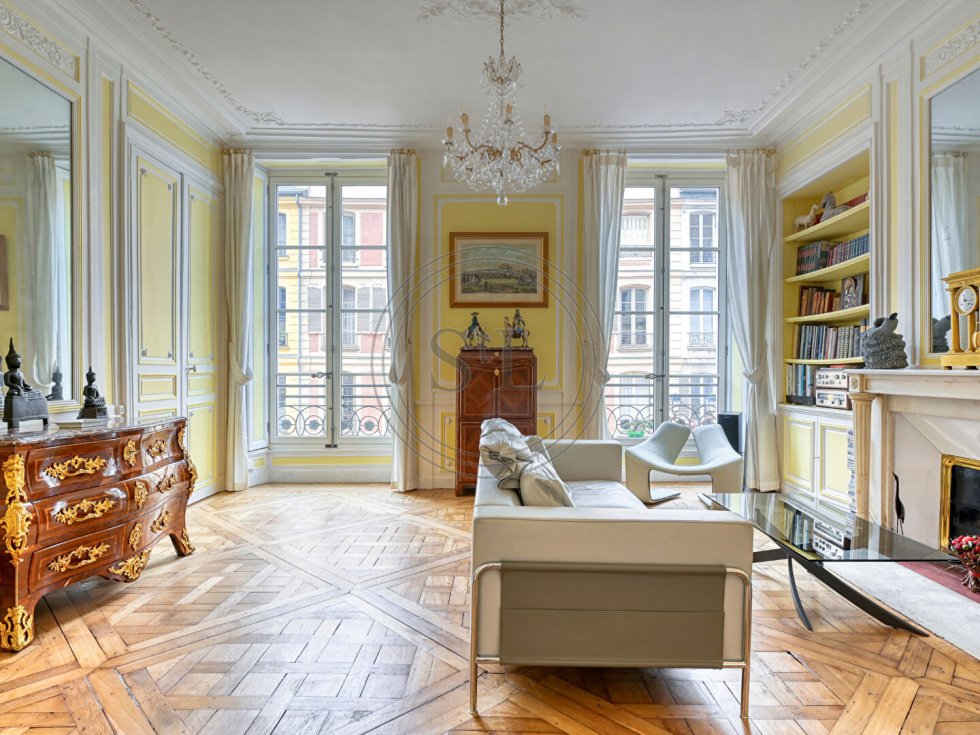 Apartment in Domaine National du Château, Versailles, France 2 - 18527958