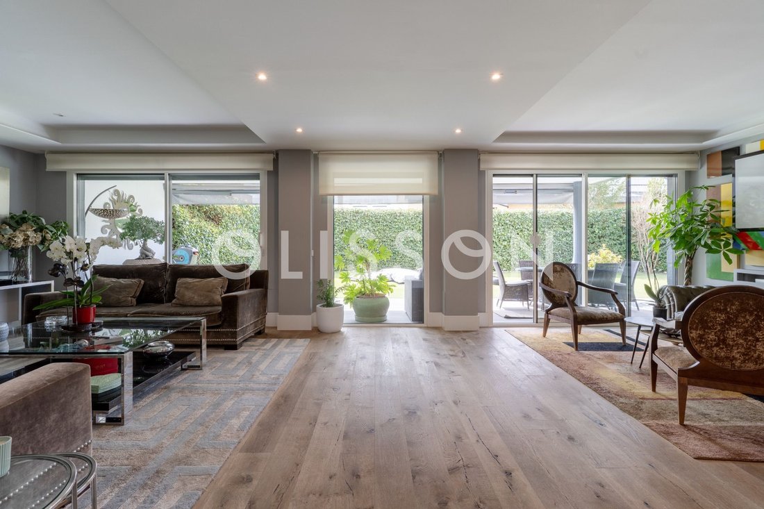 Chalet in Hortaleza, Madrid, Spain 1 - 18529355