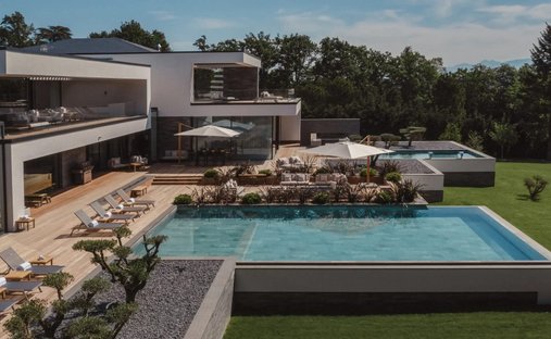 House in Mies, Vaud, Switzerland 1