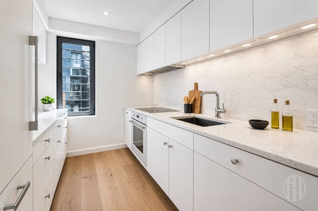 House in New York, New York, United States 2 - 18530175