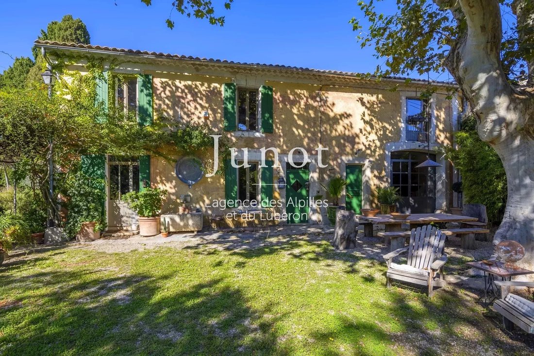 House in Saint-Rémy-de-Provence, Provence-Alpes-Côte d'Azur, France 2 - 14778793