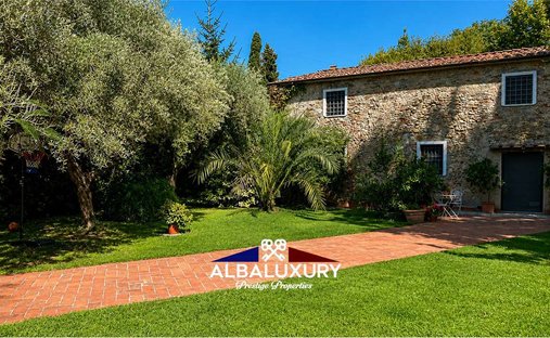 Villa in Pietrasanta, Toskana, Italien 1