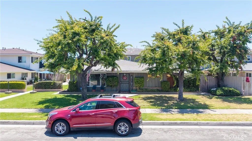 Costa Mesa, California, United States 4 - 18529166