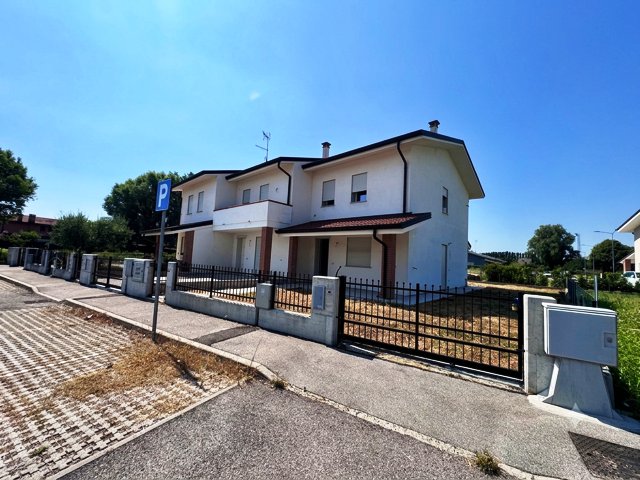 House in Badia Polesine, Veneto, Italy 1 - 18529907