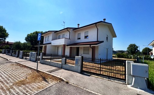 Casa a Badia Polesine, Veneto, Italia 1