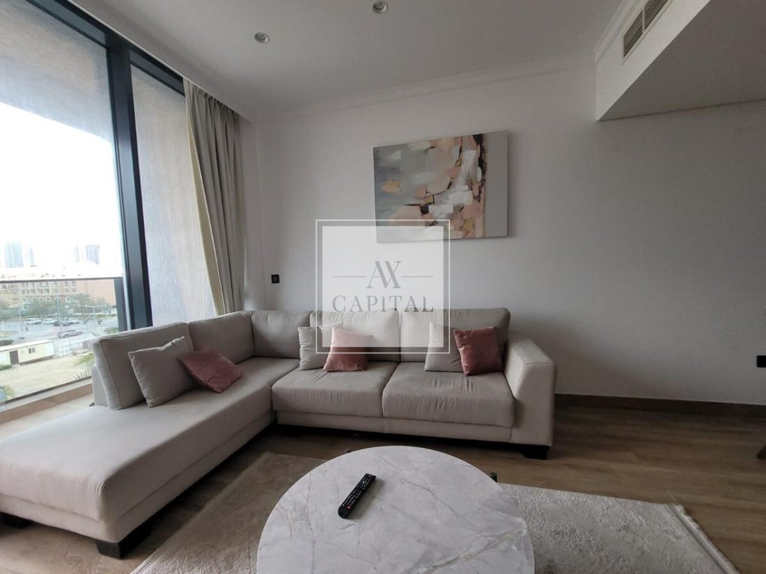 Apartment in Al Thanyah 3, Al Thanyah, Dubai 3 - 18526661