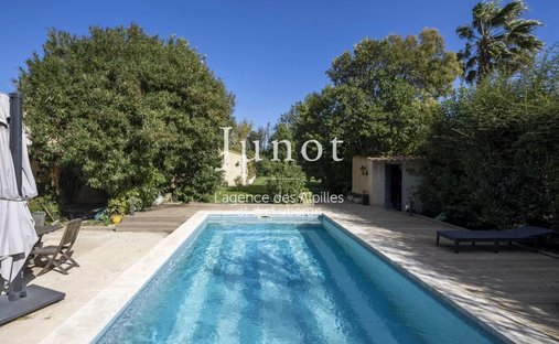 Maison à Barbentane, Provence-Alpes-Côte d'Azur, France 1