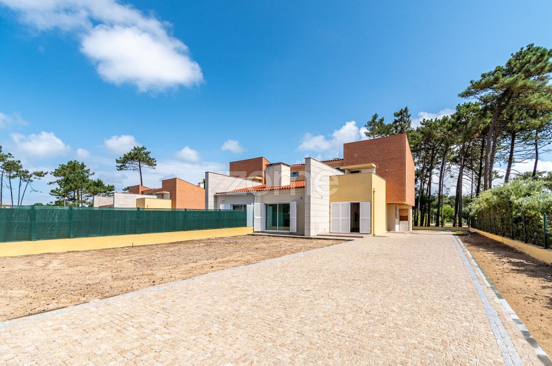 House in Ovar, Sao Joao, Arada e Sao Vicente de Pereira Jusa, Aveiro District, Portugal 2 - 18206317