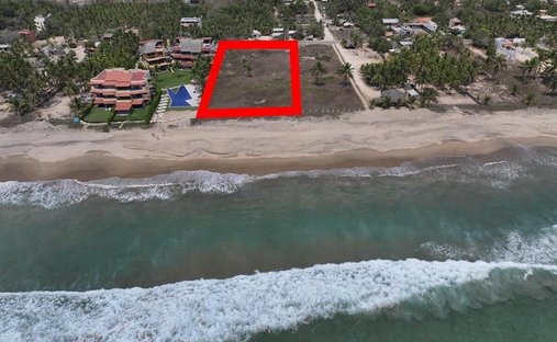 Terreno a Playa Blanca, Guerrero, Messico 1