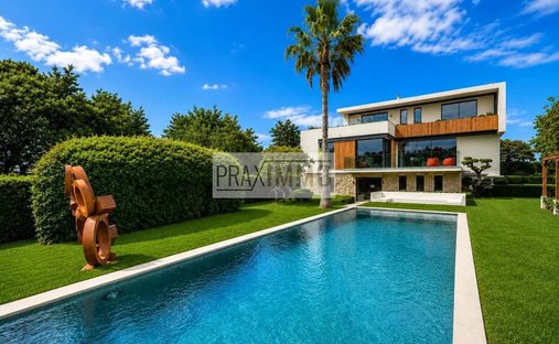 House in Mougins, Provence-Alpes-Côte d'Azur, France 1