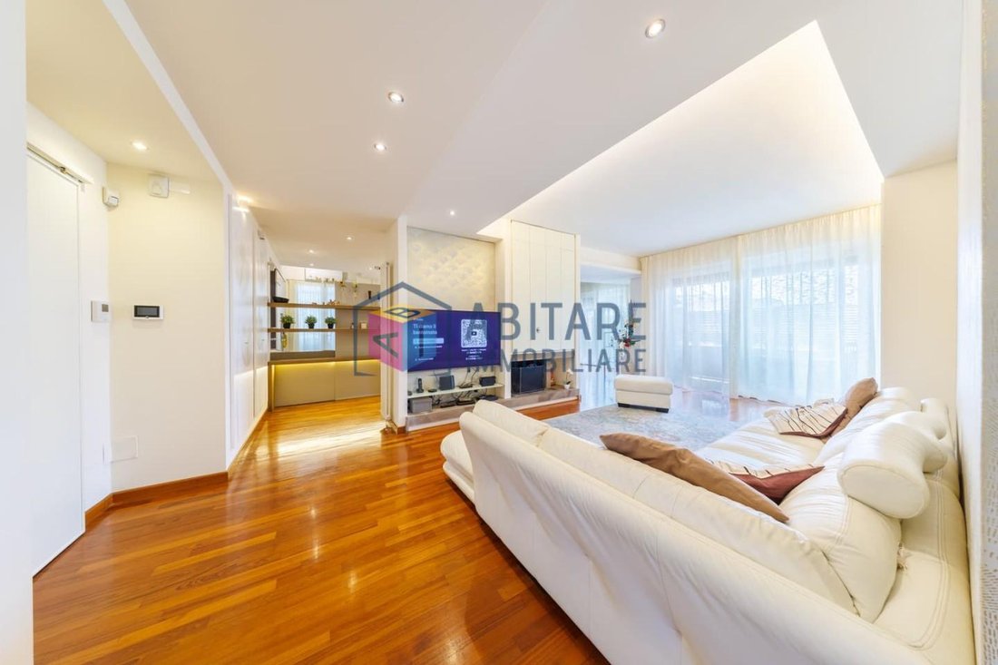 Penthouse in Calzabigi, Livorno, Tuscany 2 - 18529002