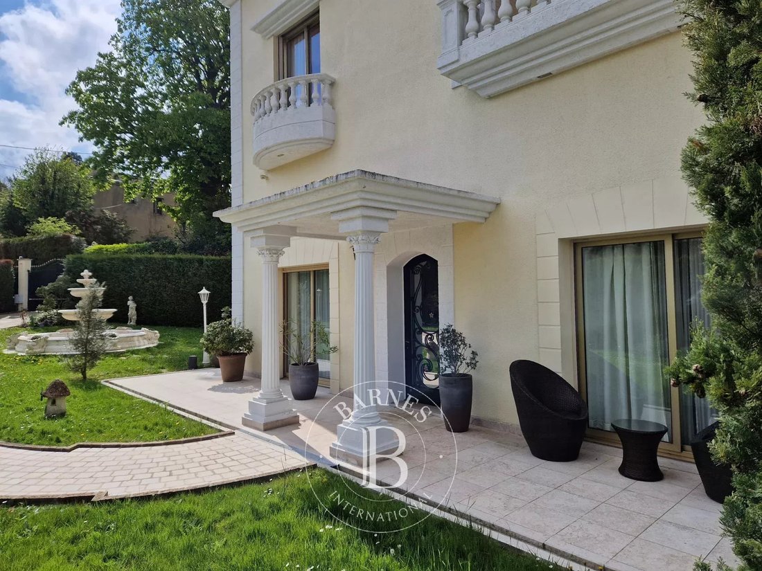 House in Centre Montmorency, Montmorency, France 2 - 12798764