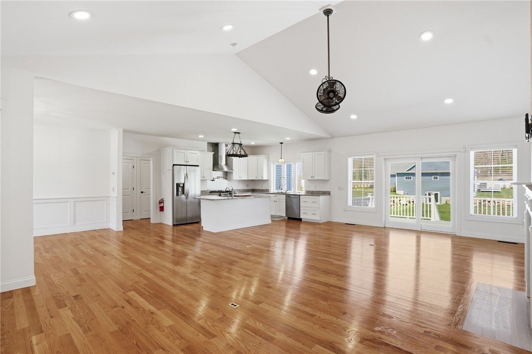 House in Johnston, Rhode Island, United States 4 - 18528475