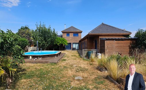 Villa in Houdan, Ile-de-France, France 1
