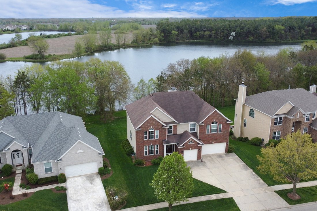 House in Antioch, Illinois, United States 4 - 18528978