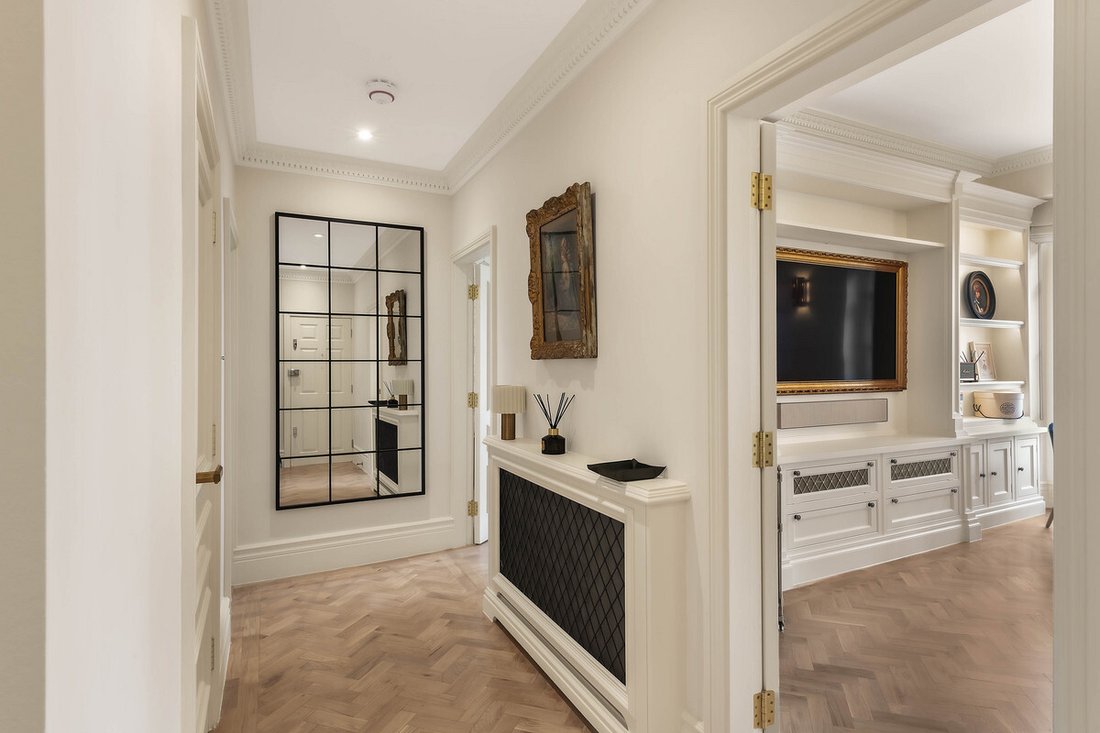 Apartment in Belgravia, Westminster, England 3 - 18529464