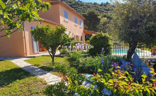 Villa in Tourrettes-sur-Loup, Provence-Alpes-Côte d'Azur, France 1
