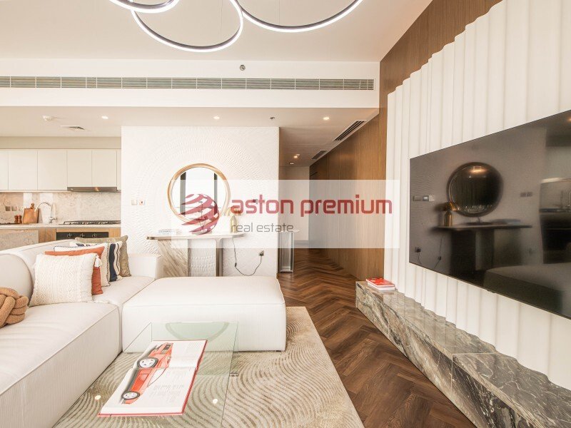 Apartment in Emaar Beachfront, Dubai, United Arab Emirates 4 - 18526470