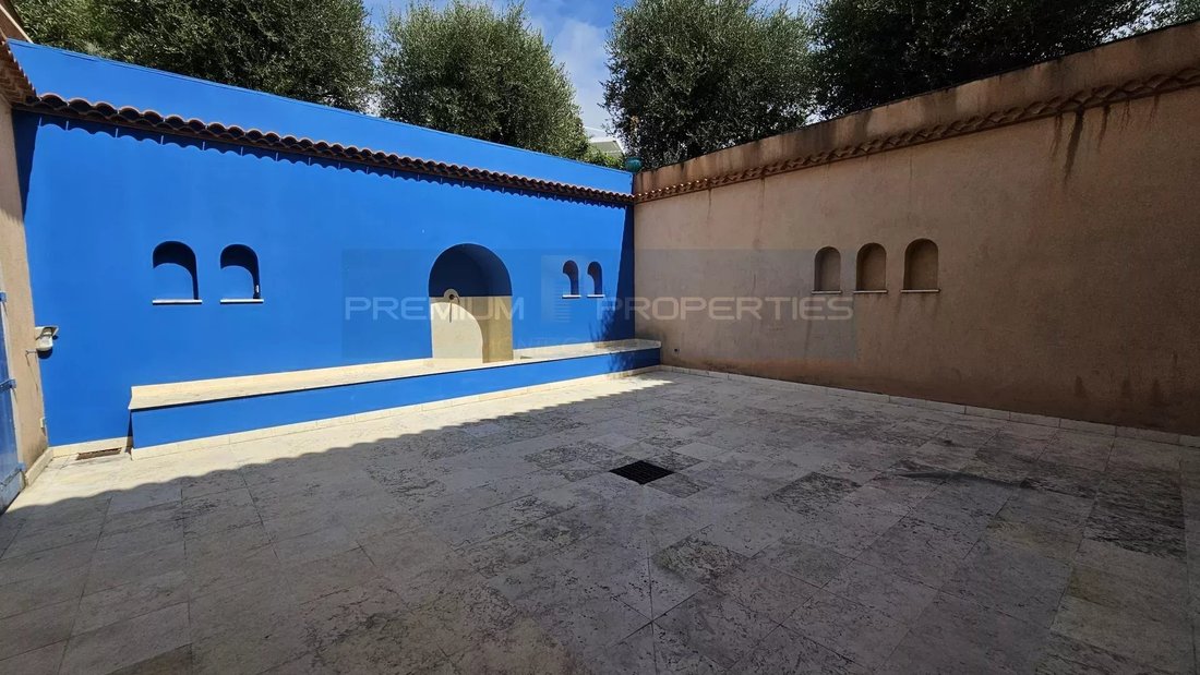 Villa in Menton, Provence-Alpes-Côte d'Azur, France 4 - 16136134