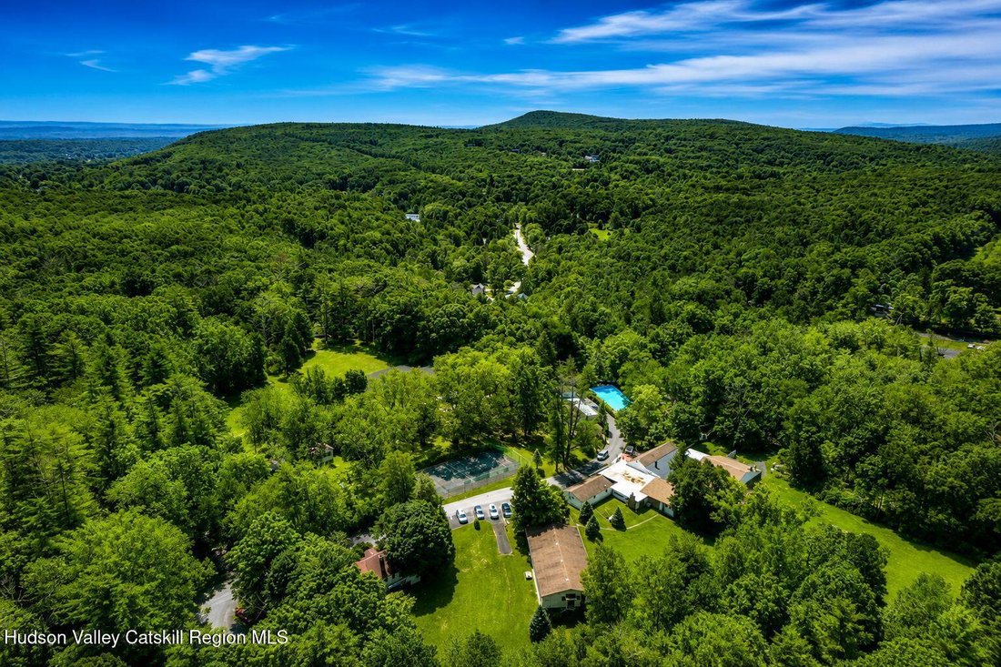 Saugerties, New York, United States 4 - 18528055