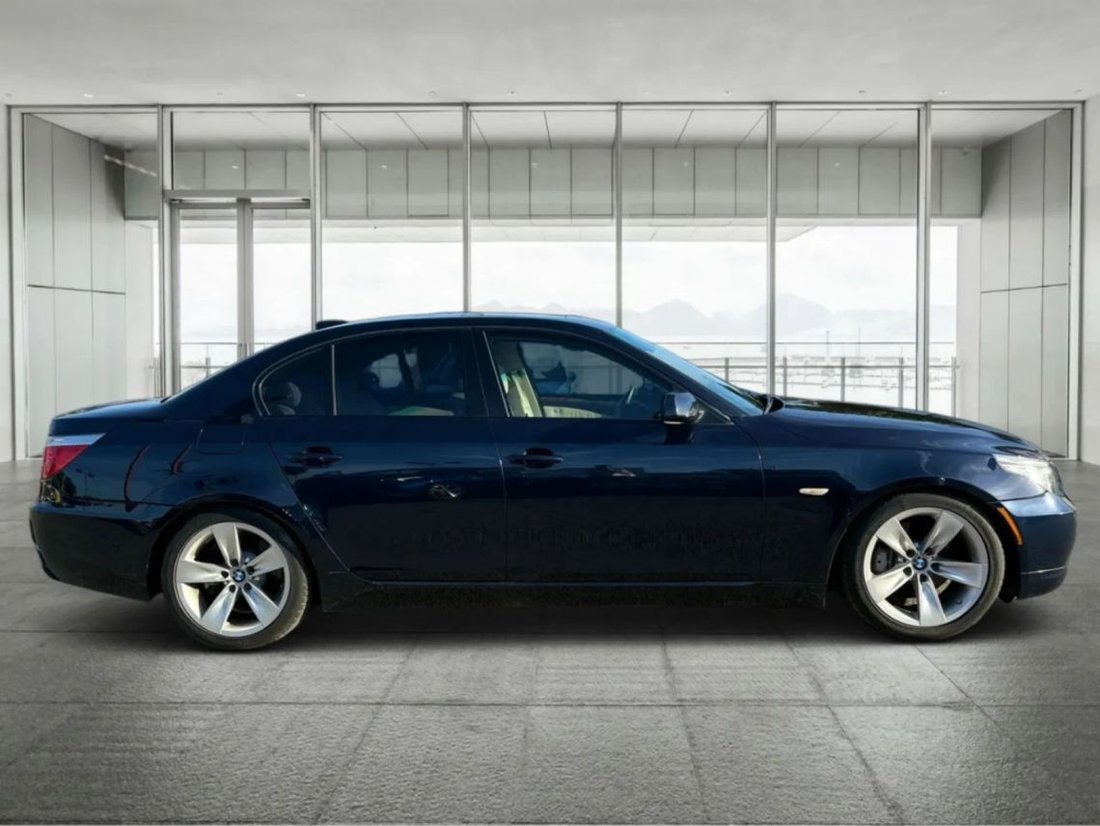 Sedan in Inglewood, CA, United States 4 - 18529880