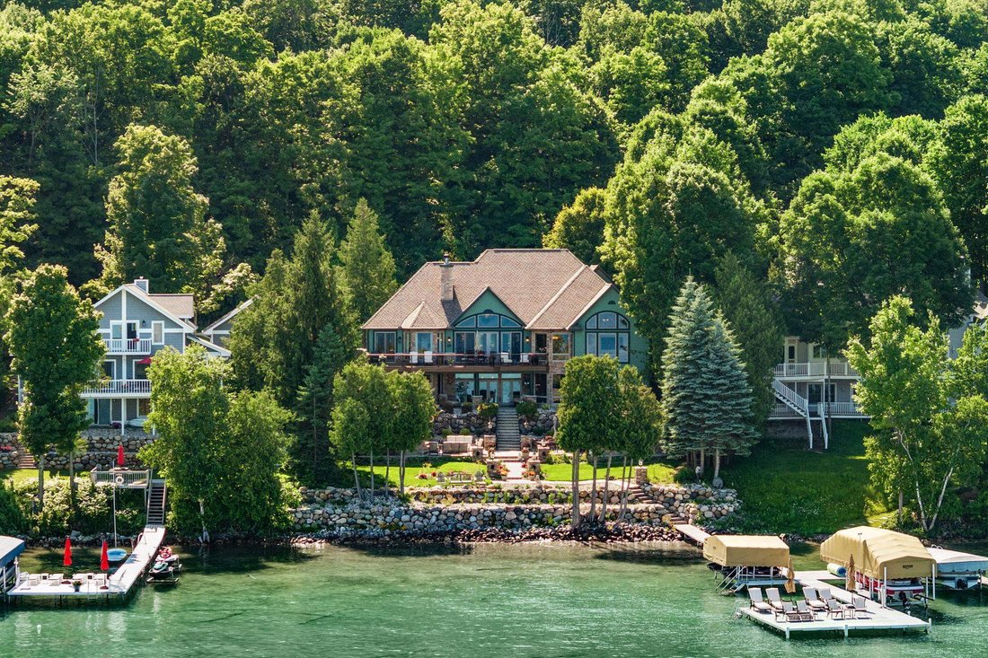 House in Elk Rapids, Michigan, United States 1 - 18528761