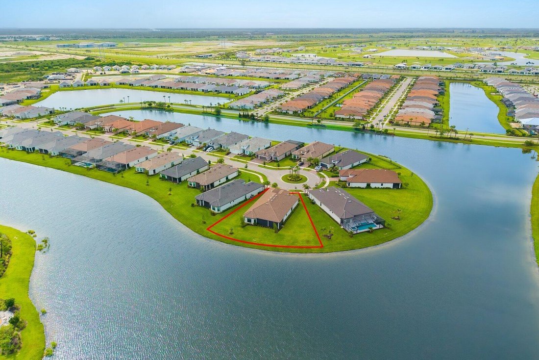 House in Port St. Lucie, Florida, United States 2 - 18527932