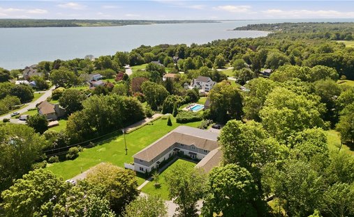 Condo in Portsmouth, Rhode Island, United States 1