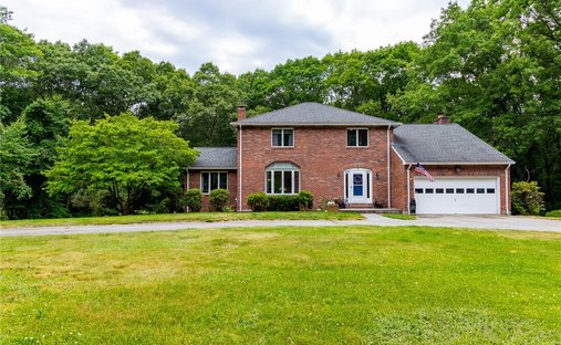 House in North Smithfield, Rhode Island, United States 1