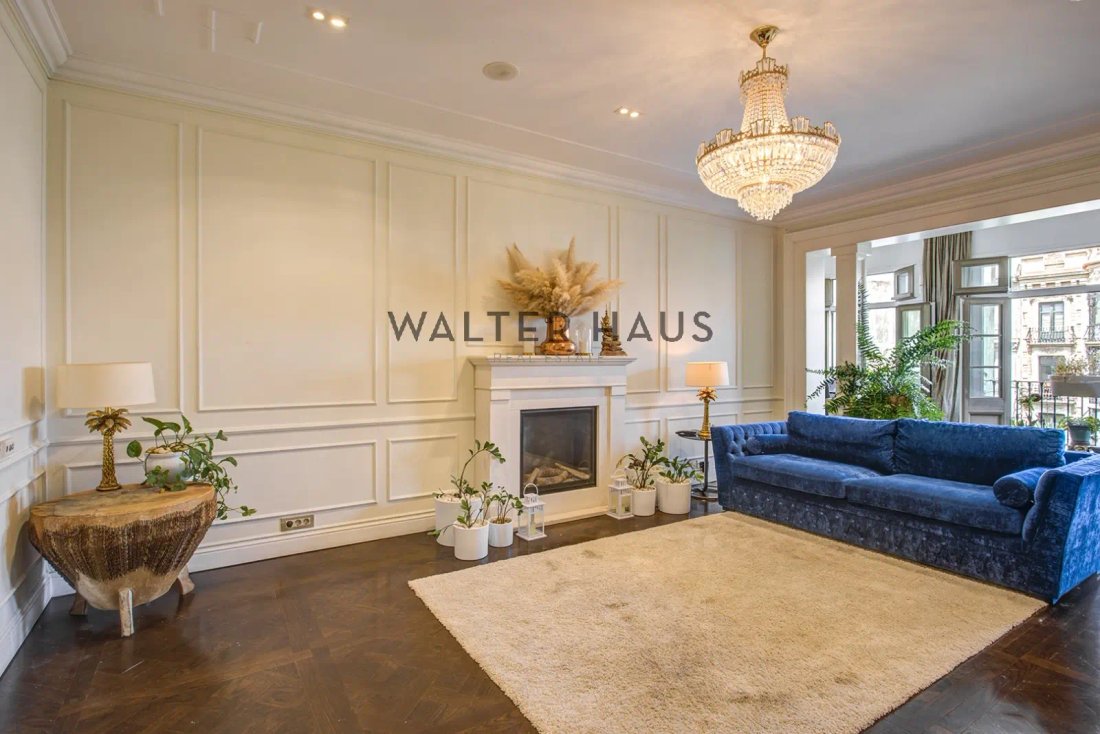 Apartment in Eixample, Barcelona, Spain 2 - 18526674