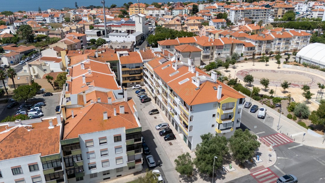 Apartment in Parede, Lisbon, Portugal 3 - 18076600